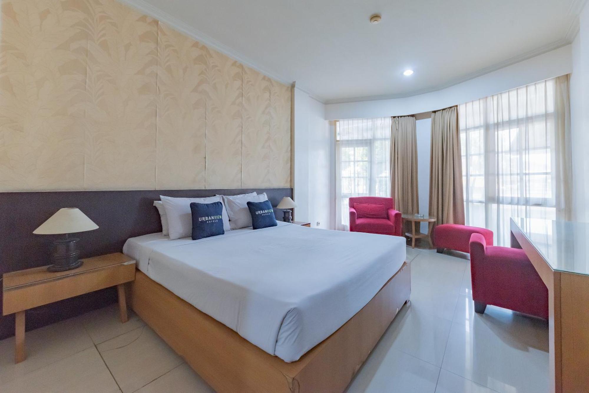 Urbanview Hotel Crown Tasikmalaya By Reddoorz Eksteriør billede