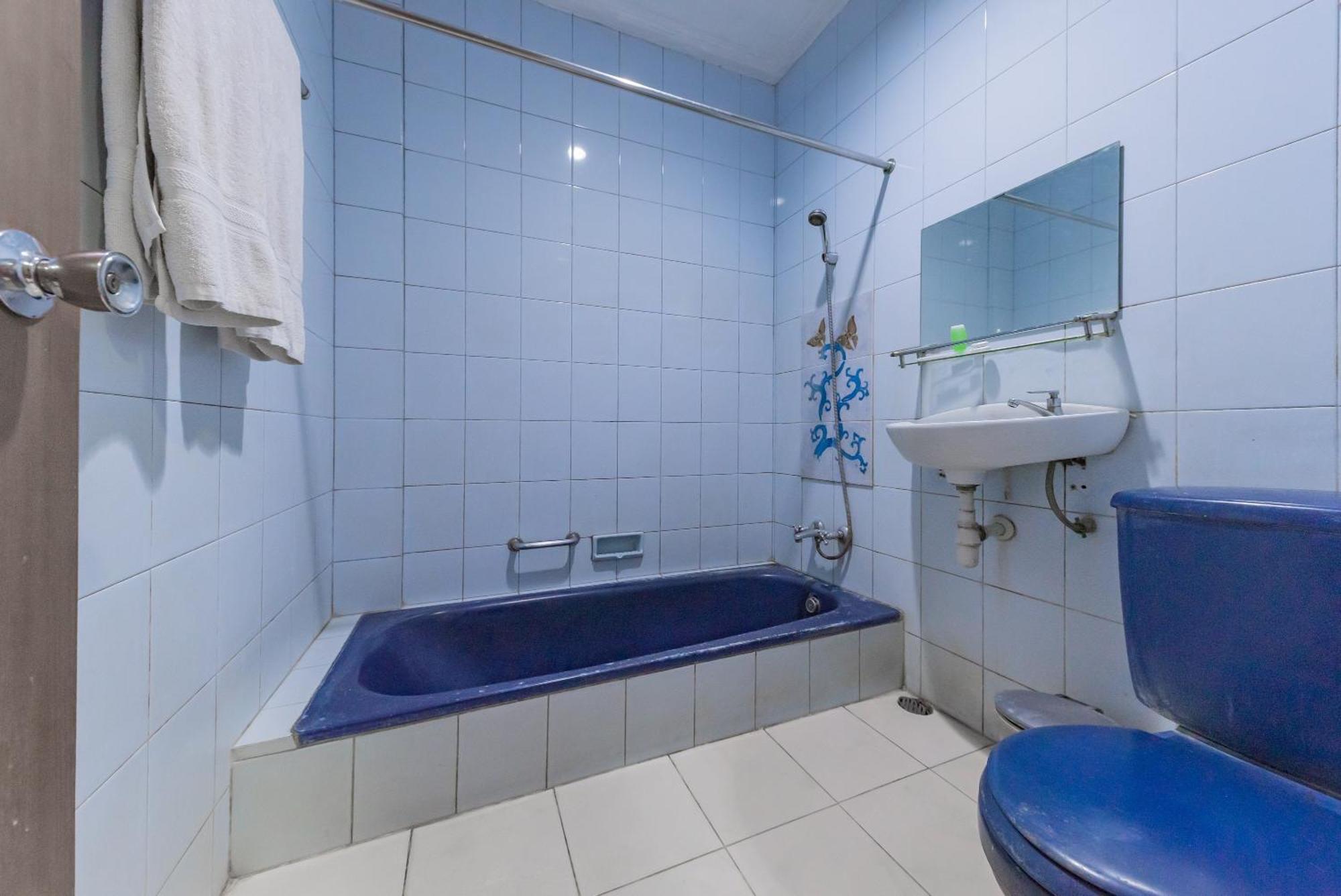 Urbanview Hotel Crown Tasikmalaya By Reddoorz Eksteriør billede